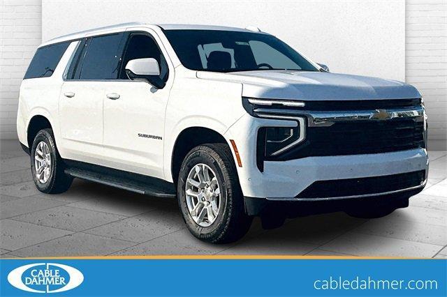 2025 Chevrolet Suburban Vehicle Photo in TOPEKA, KS 66609-0000