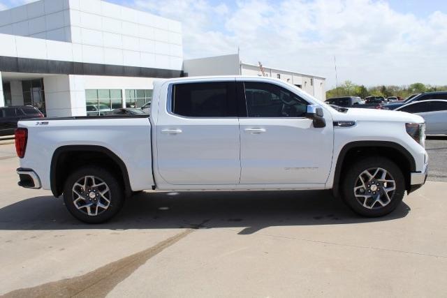 2024 GMC Sierra 1500 Vehicle Photo in Greenville, TX 75402