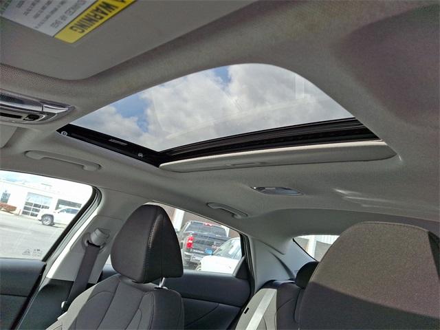 2024 Hyundai ELANTRA Vehicle Photo in New Bloomfield, PA 17068