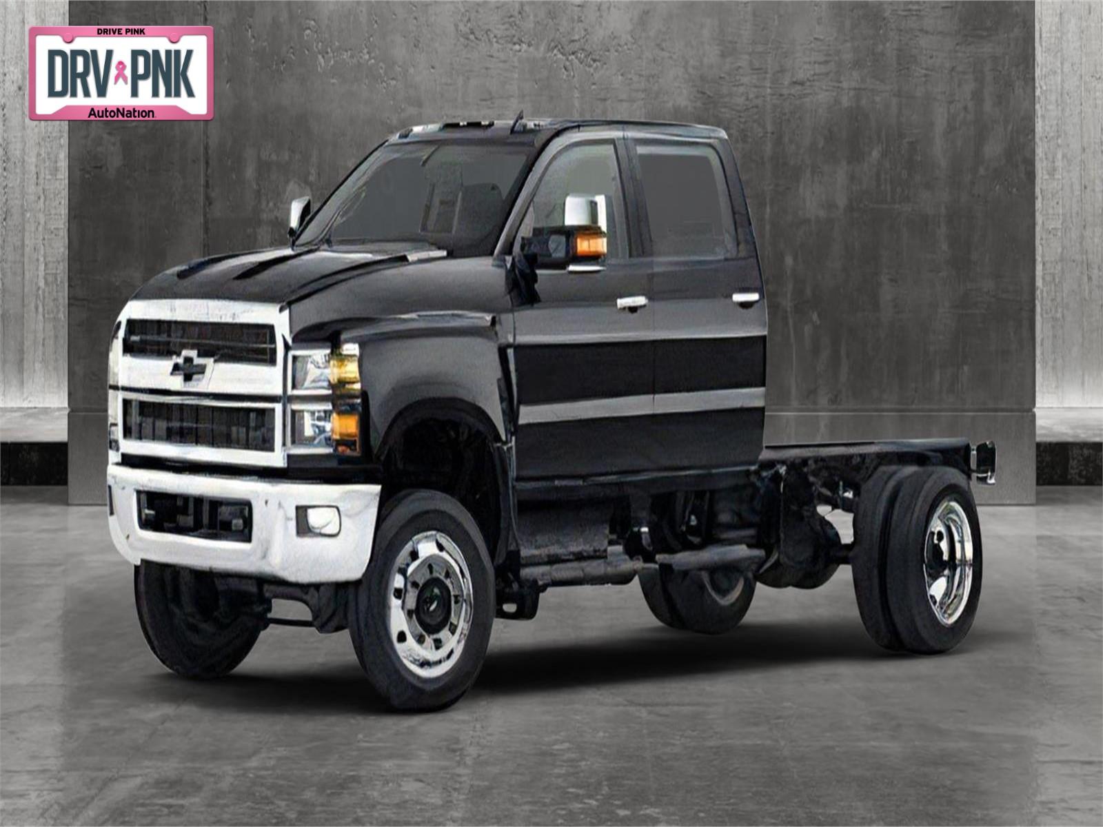 2024 Chevrolet Silverado 5500 HD Vehicle Photo in GREENACRES, FL 33463-3207