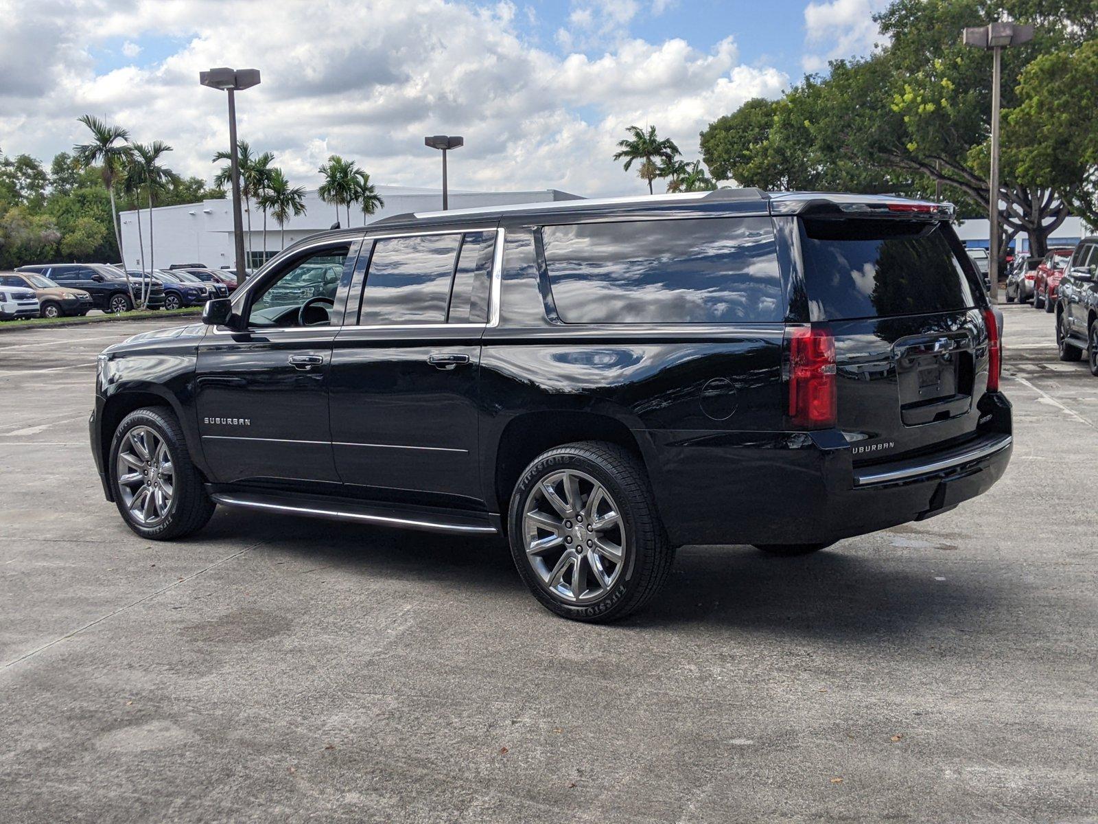 2020 Chevrolet Suburban Vehicle Photo in PEMBROKE PINES, FL 33024-6534