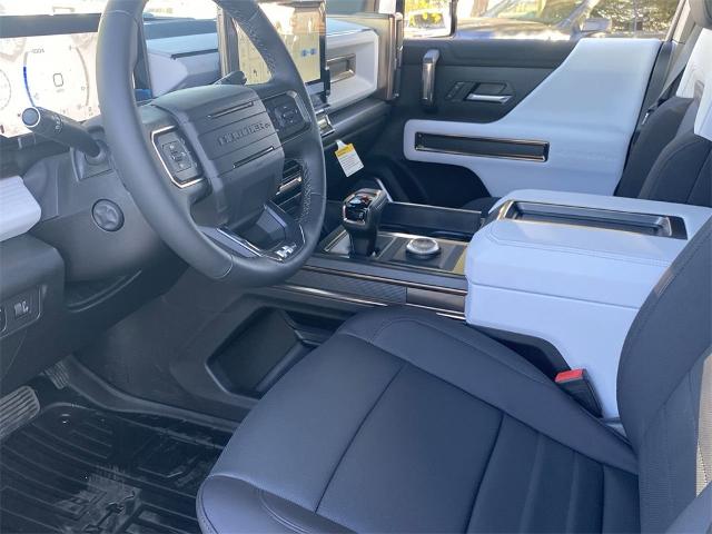 2025 GMC HUMMER EV SUV Vehicle Photo in GOODYEAR, AZ 85338-1310