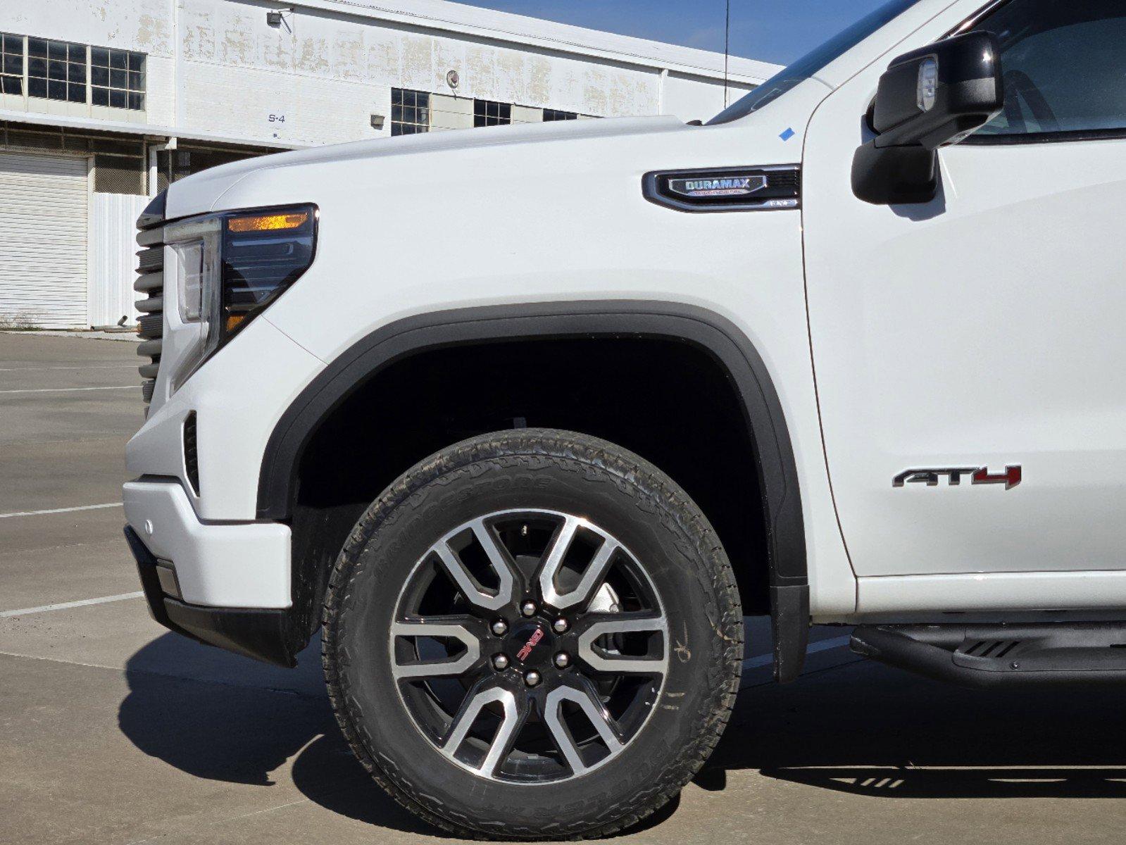 2025 GMC Sierra 1500 Vehicle Photo in DALLAS, TX 75209-3016