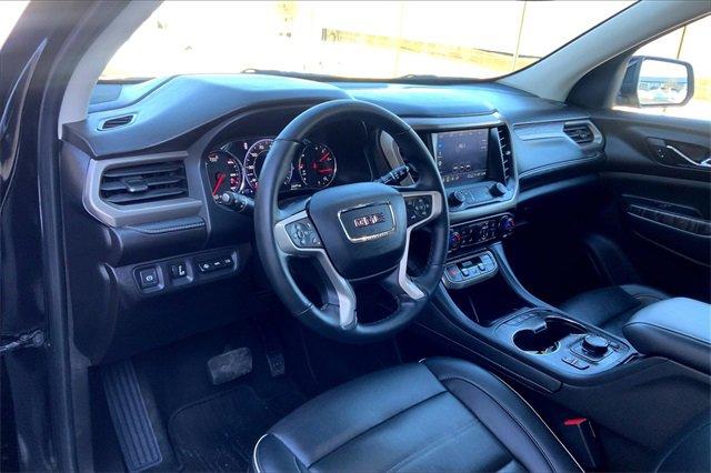 2023 GMC Acadia Vehicle Photo in TOPEKA, KS 66609-0000