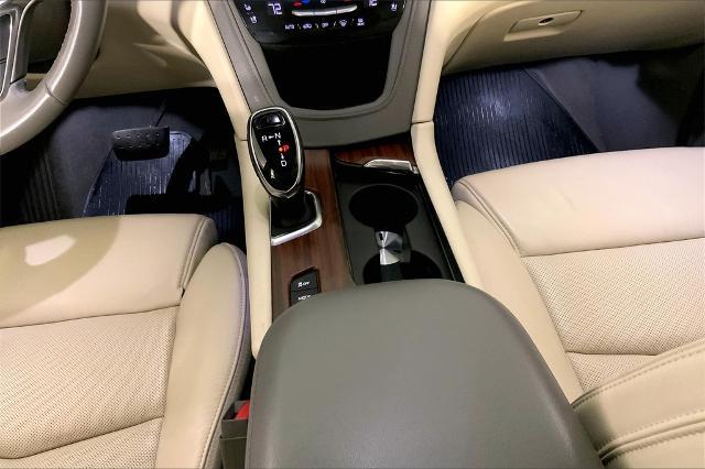 2017 Cadillac XT5 Vehicle Photo in Lees Summit, MO 64086