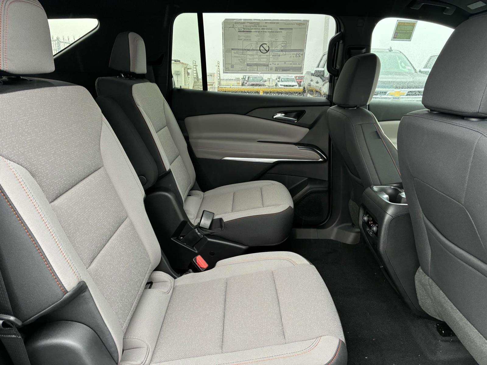 2025 Chevrolet Traverse Vehicle Photo in LOS ANGELES, CA 90007-3794