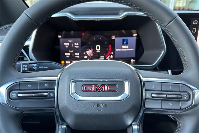 2025 GMC Canyon Vehicle Photo in ELK GROVE, CA 95757-8703