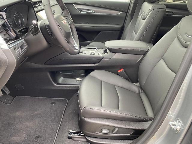 2025 Cadillac XT6 Vehicle Photo in Denton, TX 76205