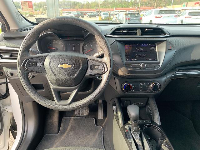 2022 Chevrolet Trailblazer Vehicle Photo in MOON TOWNSHIP, PA 15108-2571