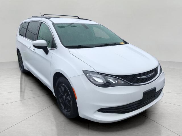 2020 Chrysler Voyager Vehicle Photo in GREEN BAY, WI 54303-3330