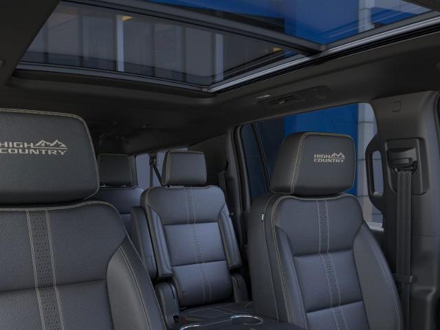 2025 Chevrolet Suburban Vehicle Photo in KANSAS CITY, MO 64114-4502