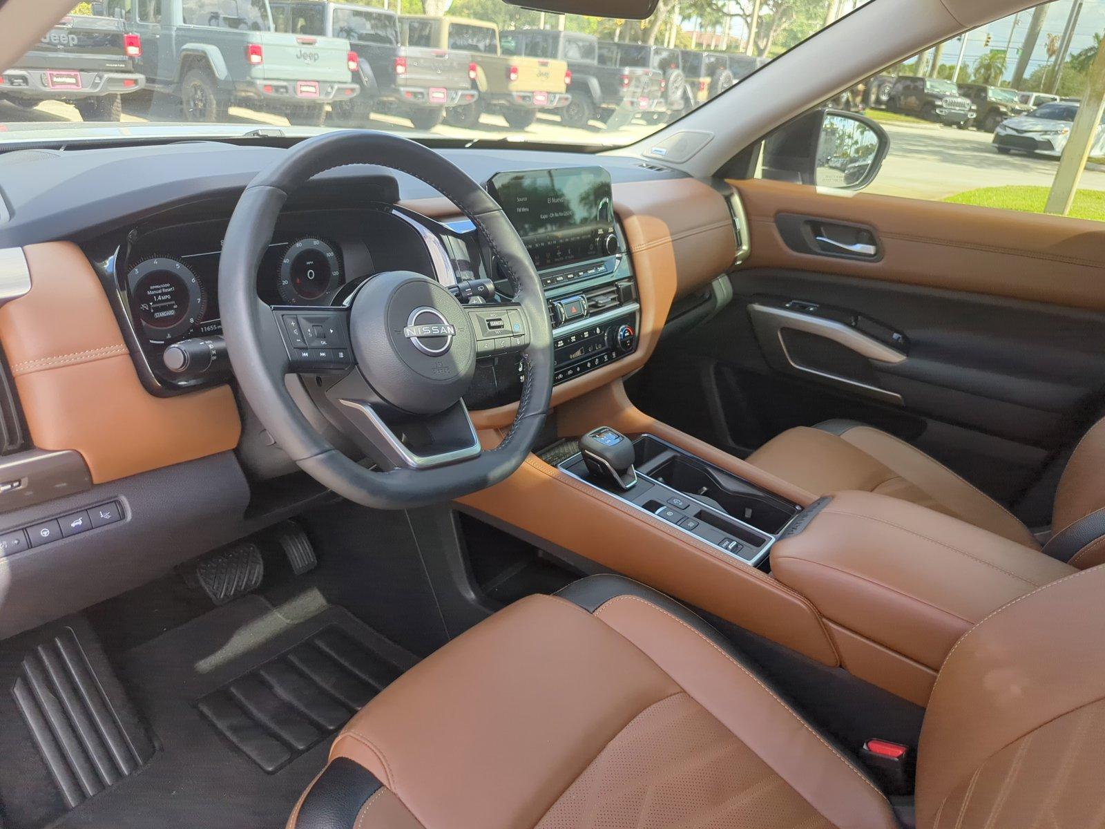 2024 Nissan Pathfinder Vehicle Photo in Pembroke Pines, FL 33027