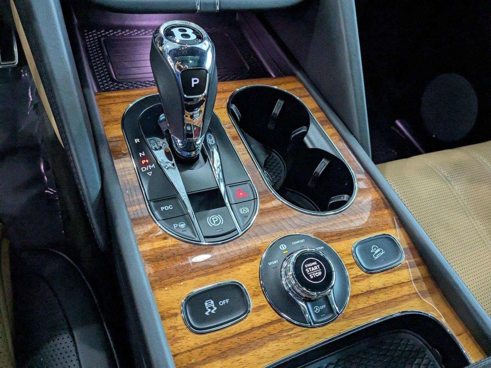 2021 Bentley Bentayga Vehicle Photo in Miami, FL 33169