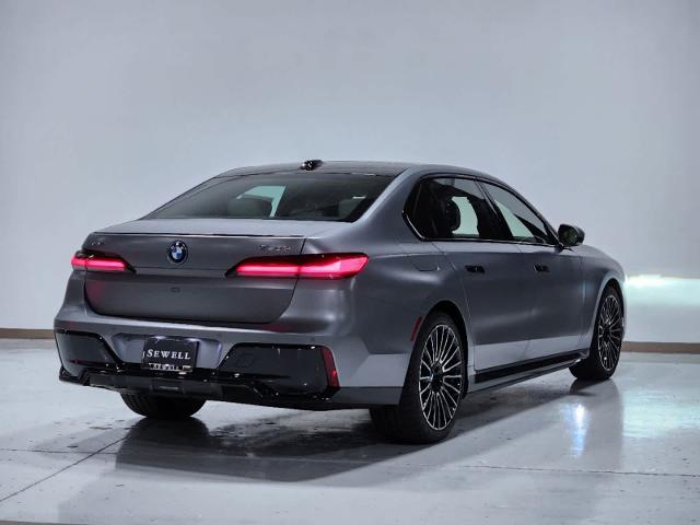 2025 BMW 750e xDrive Vehicle Photo in GRAPEVINE, TX 76051