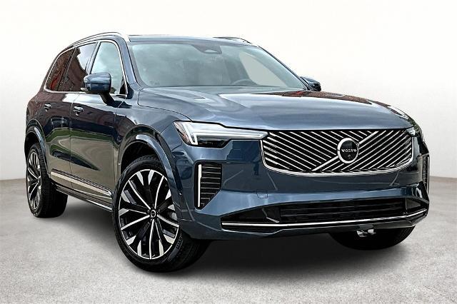 2025 Volvo XC90 Vehicle Photo in Houston, TX 77007