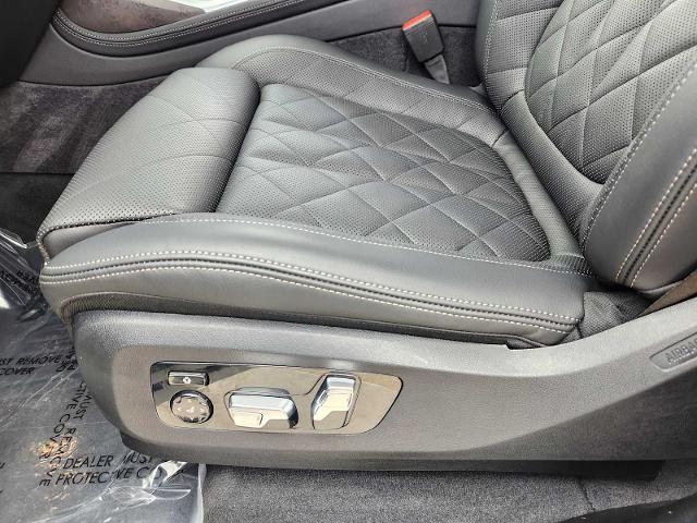 2025 BMW X7 xDrive40i Vehicle Photo in PLANO, TX 75024
