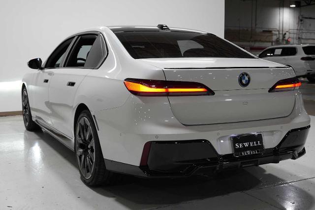 2024 BMW i7 Vehicle Photo in GRAPEVINE, TX 76051