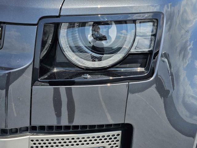 2025 Defender Vehicle Photo in AUSTIN, TX 78717
