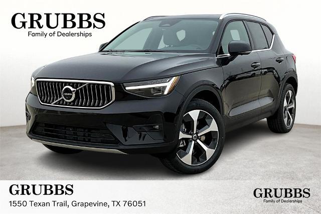 2025 Volvo XC40 Vehicle Photo in Grapevine, TX 76051