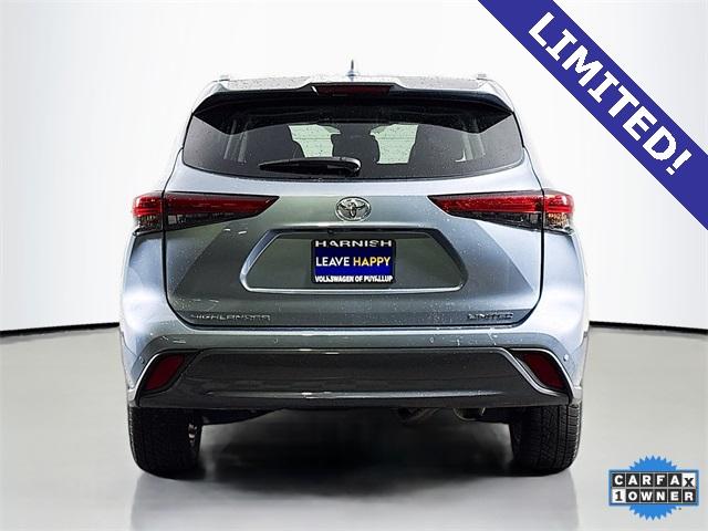 2023 Toyota Highlander Vehicle Photo in Puyallup, WA 98371