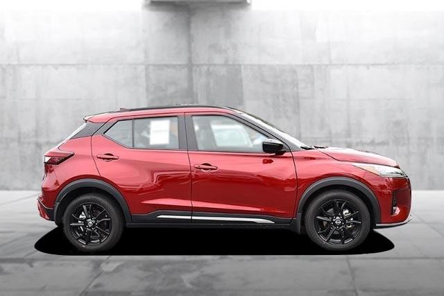 2024 Nissan Kicks Vehicle Photo in Ballwin, MO 63011