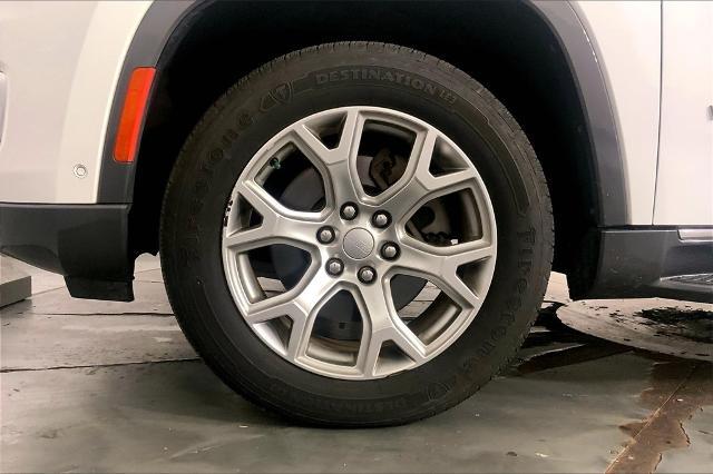 2022 Jeep Wagoneer Vehicle Photo in Kansas City, MO 64114