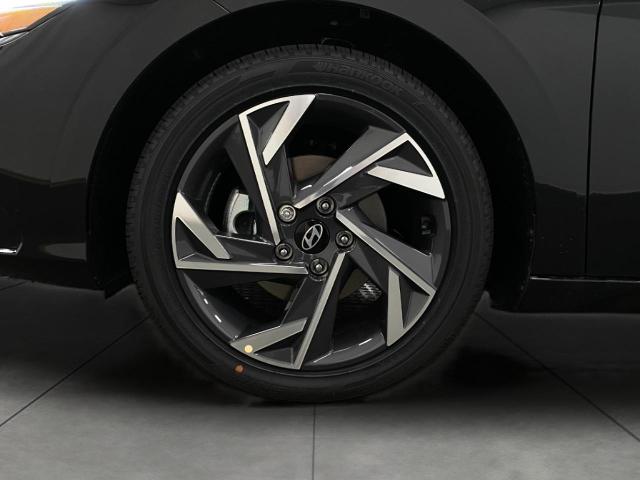 2025 Hyundai ELANTRA Vehicle Photo in Appleton, WI 54913