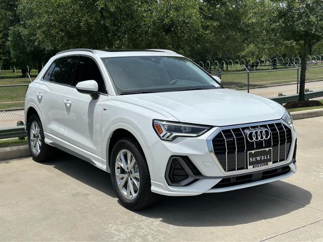 2025 Audi Q3 Vehicle Photo in HOUSTON, TX 77090