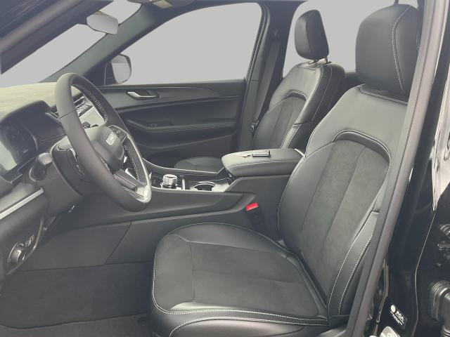 2025 Jeep Grand Cherokee Vehicle Photo in Kaukauna, WI 54130