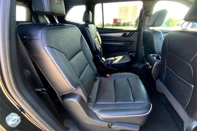 2025 Buick Enclave Vehicle Photo in TOPEKA, KS 66609-0000