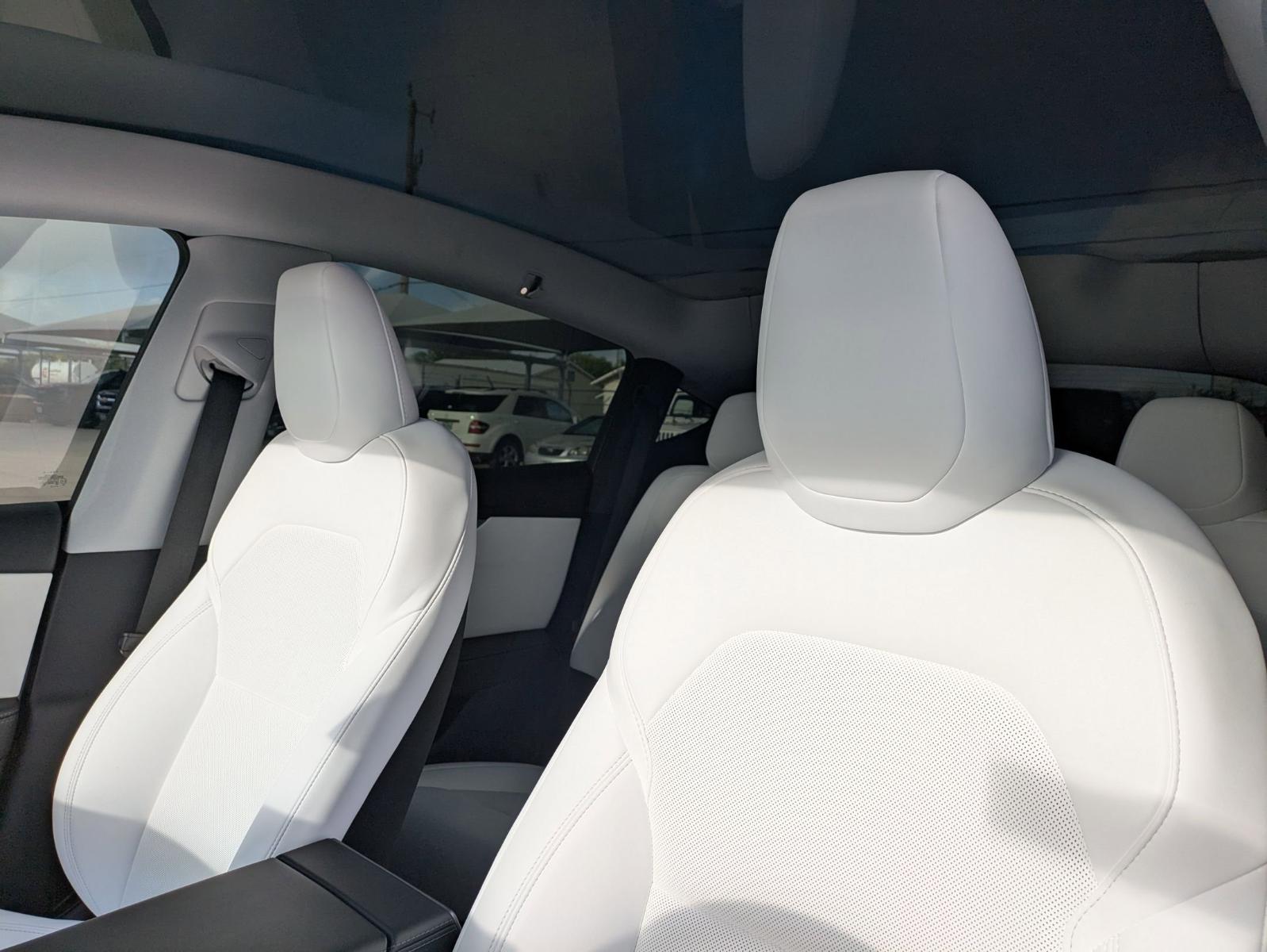 2026 Tesla Model Y Vehicle Photo in SELMA, TX 78154-1460
