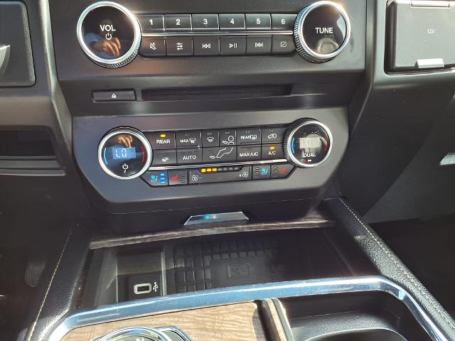2018 Ford Expedition Vehicle Photo in Oshkosh, WI 54904