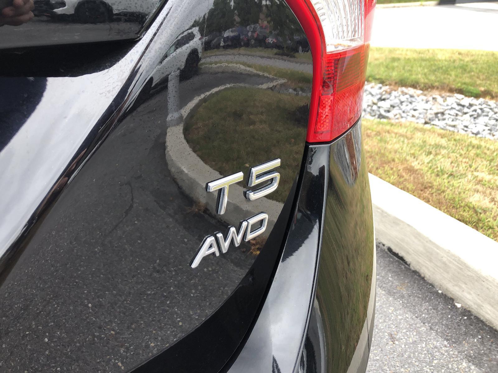 2017 Volvo V60 Cross Country Vehicle Photo in Mechanicsburg, PA 17050