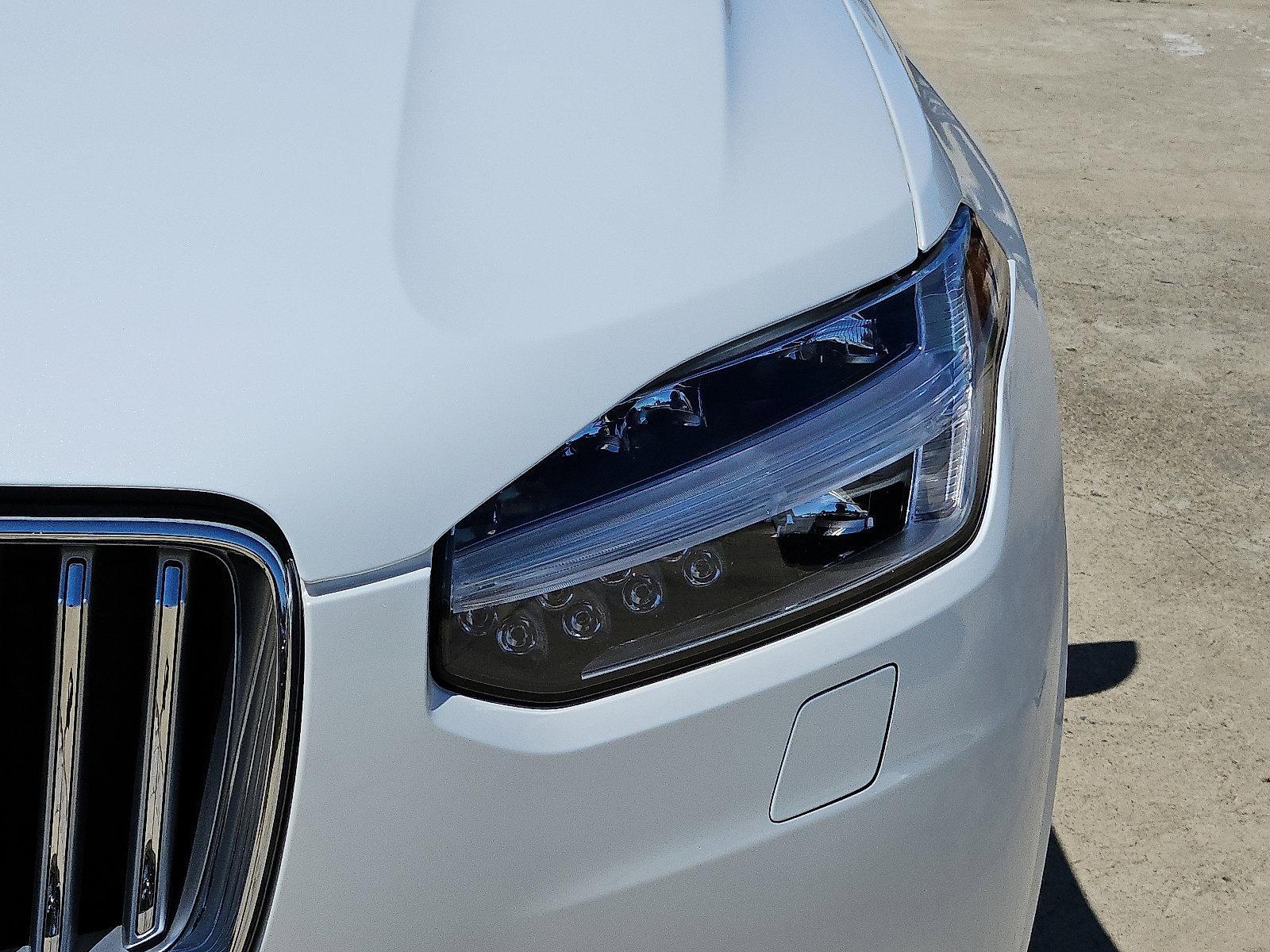 2024 Volvo XC90 Vehicle Photo in Trevose, PA 19053