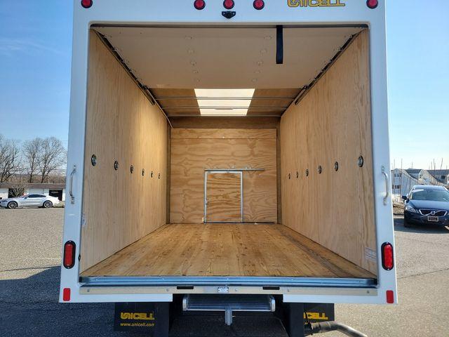 2023 Chevrolet Express Cutaway 3500 Vehicle Photo in DANBURY, CT 06810-5034