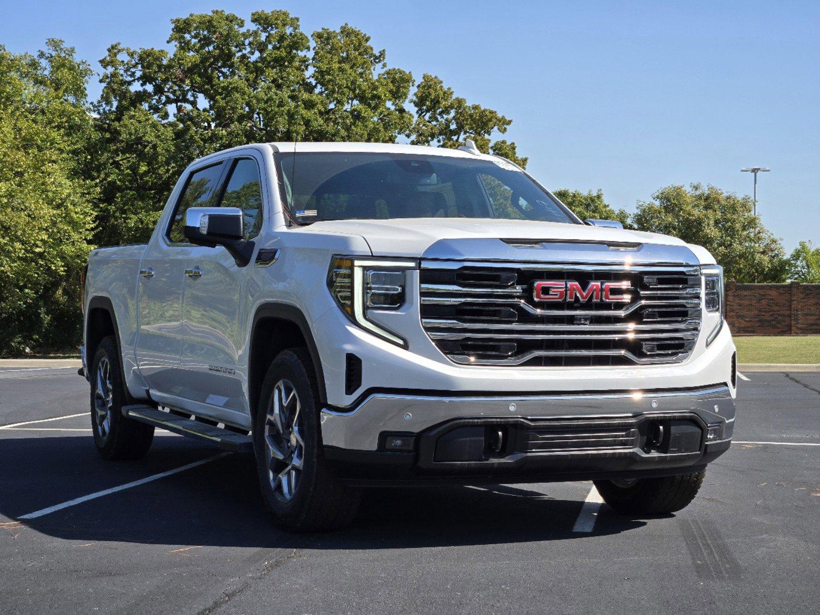 2024 GMC Sierra 1500 Vehicle Photo in DALLAS, TX 75209-3016