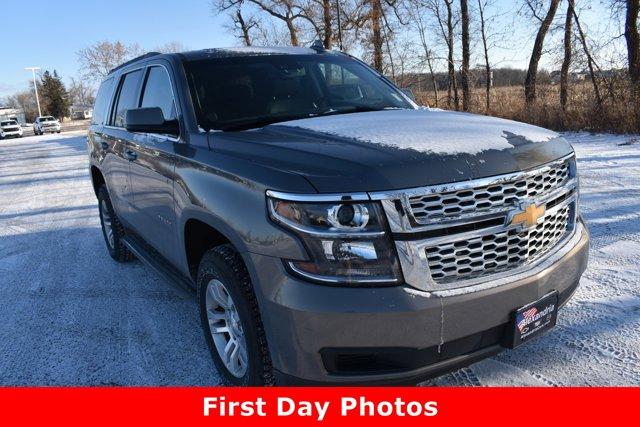 2017 Chevrolet Tahoe LT photo 32