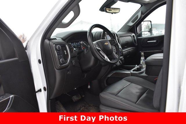 2023 Chevrolet Silverado 3500HD LTZ photo 6