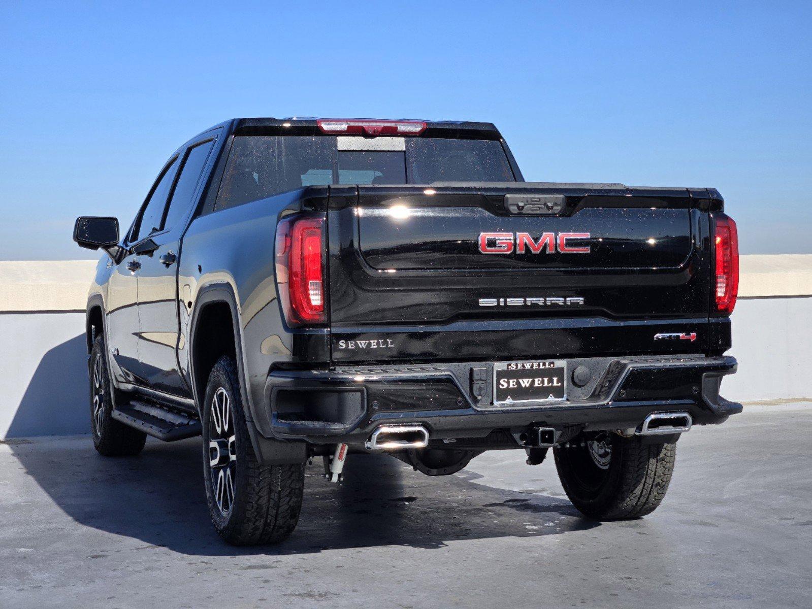 2025 GMC Sierra 1500 Vehicle Photo in DALLAS, TX 75209-3016