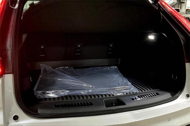 2025 Cadillac XT4 Vehicle Photo in KANSAS CITY, MO 64114-4545