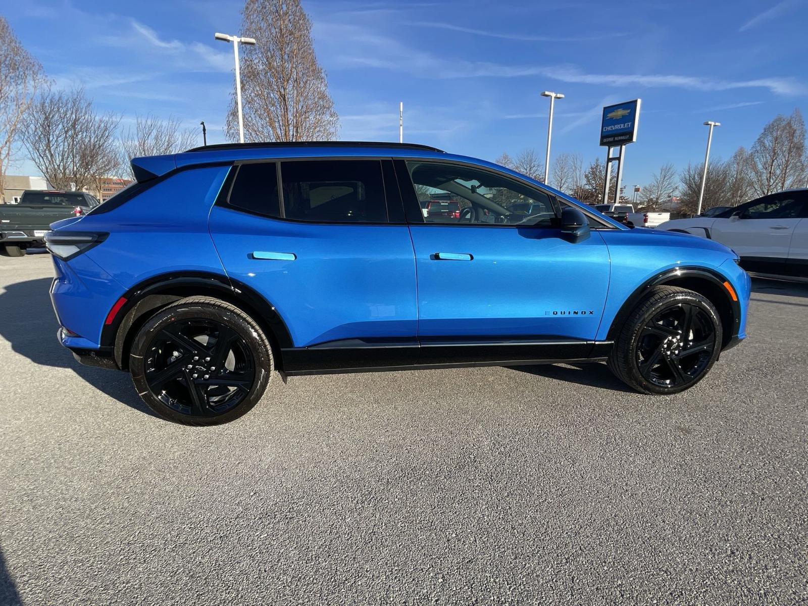 2025 Chevrolet Equinox EV Vehicle Photo in BENTONVILLE, AR 72712-4322