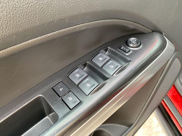 2022 Chevrolet Colorado Vehicle Photo in MOON TOWNSHIP, PA 15108-2571