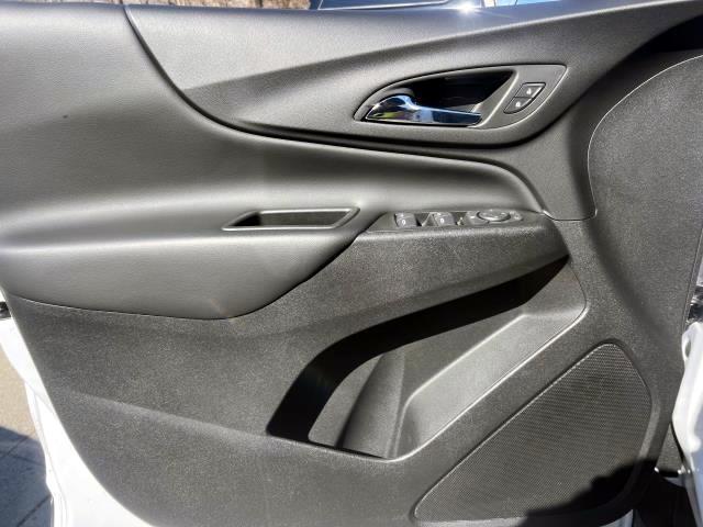 2022 Chevrolet Equinox Vehicle Photo in Roslyn, NY 11576