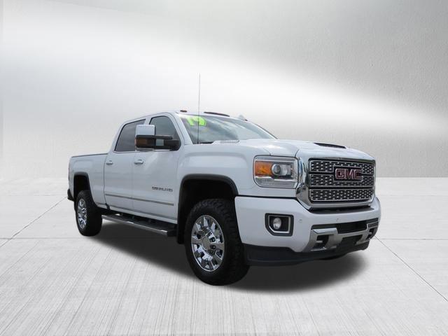 Used 2019 GMC Sierra 2500 Denali HD Denali with VIN 1GT12SEY3KF277198 for sale in Smithfield, NC