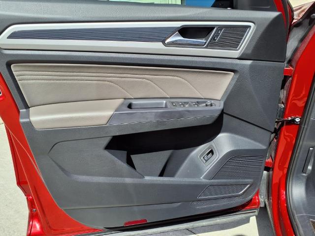 2021 Volkswagen Atlas Vehicle Photo in Tampa, FL 33612