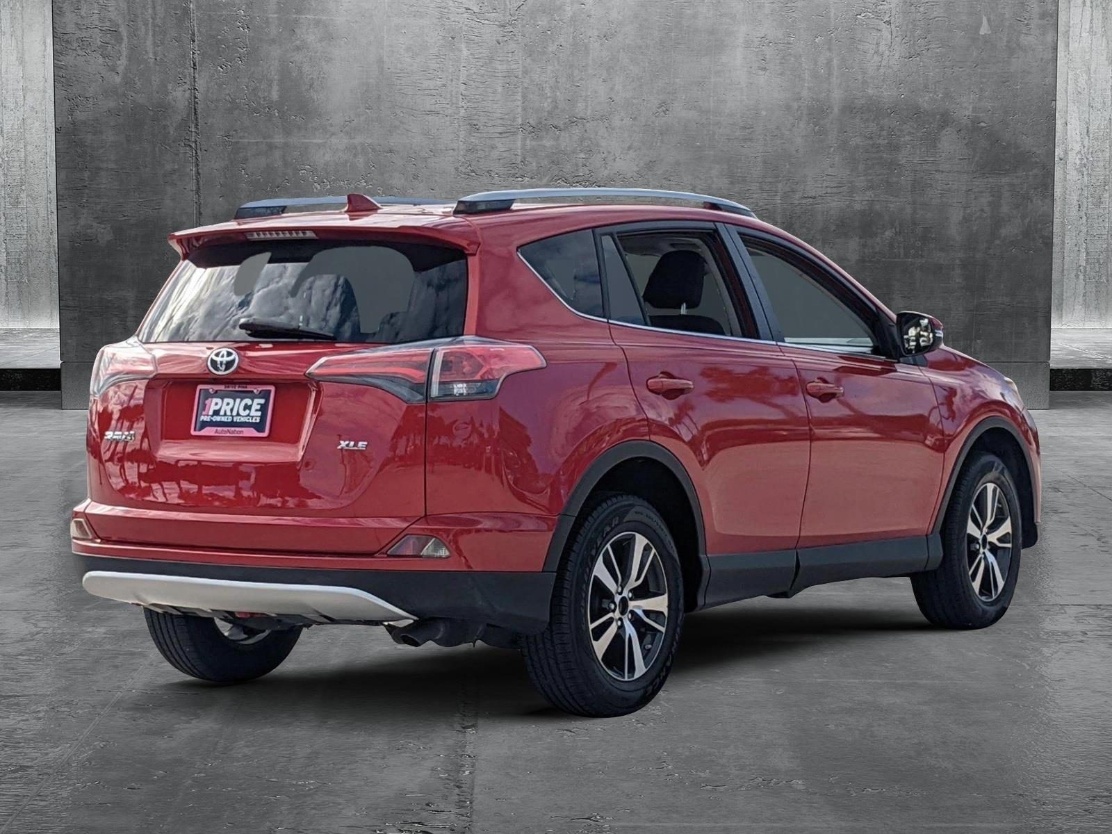 2017 Toyota RAV4 Vehicle Photo in Davie, FL 33331