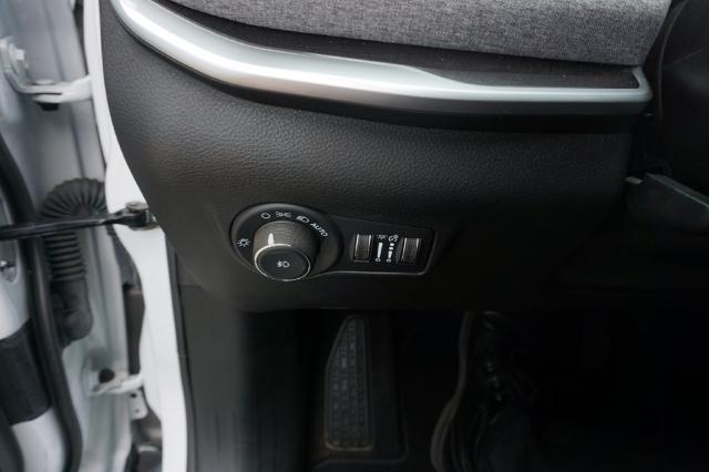 2022 Jeep Compass Vehicle Photo in FAIRMONT, WV 26554-2318