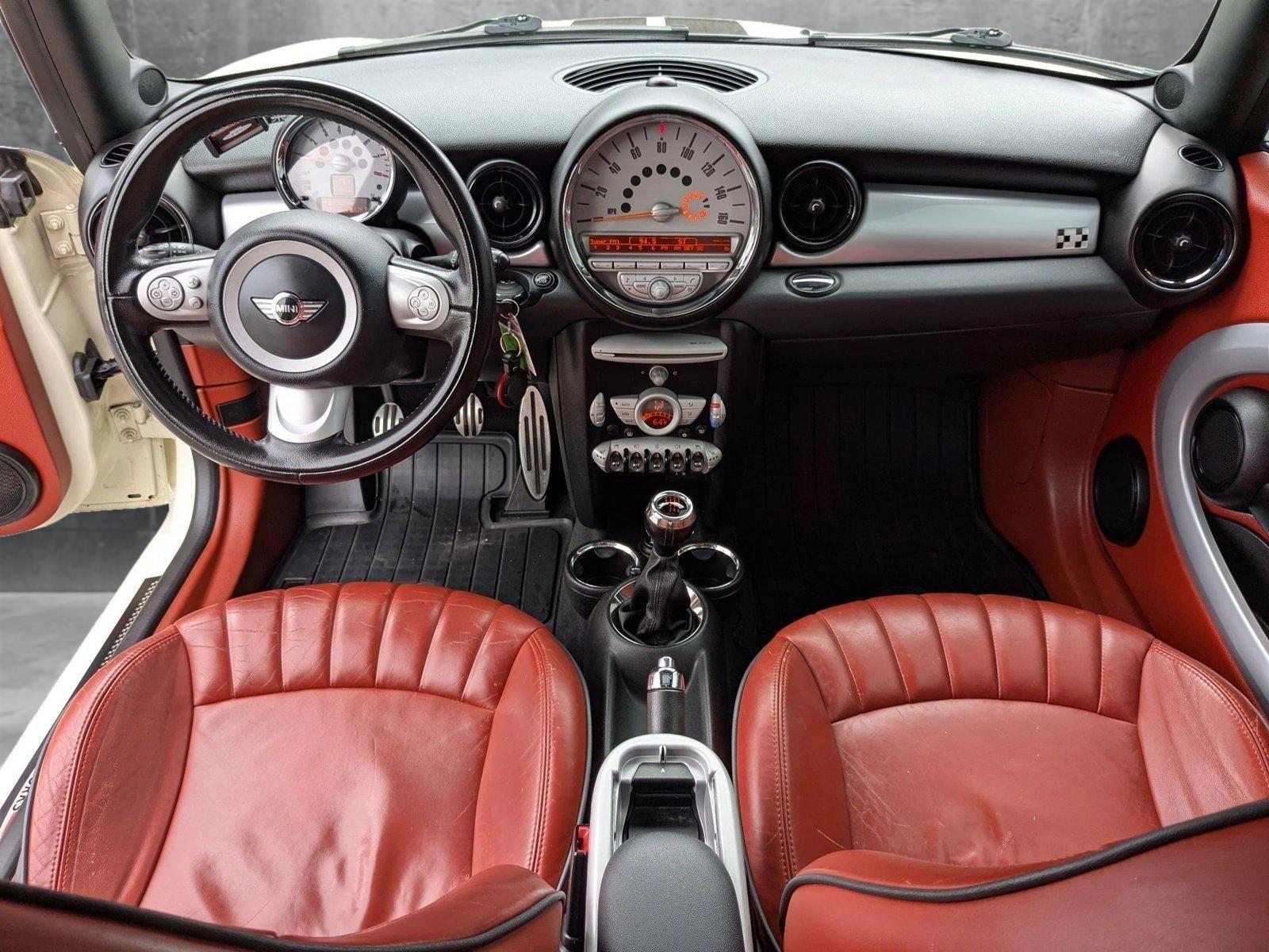 2009 MINI John Cooper Works Hardtop Vehicle Photo in Spokane Valley, WA 99212