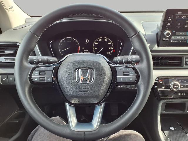 2025 Honda Pilot Vehicle Photo in Oshkosh, WI 54904