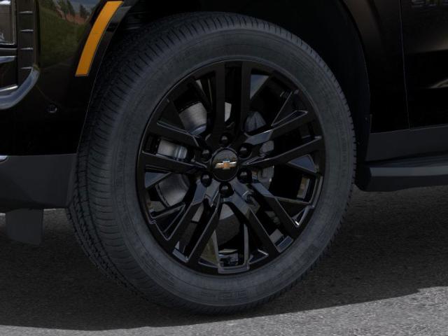 2025 Chevrolet Suburban Vehicle Photo in KANSAS CITY, MO 64114-4502